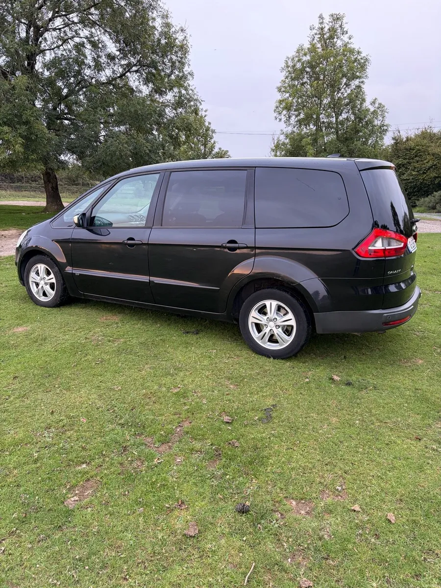 Ford Galaxy - Image 4