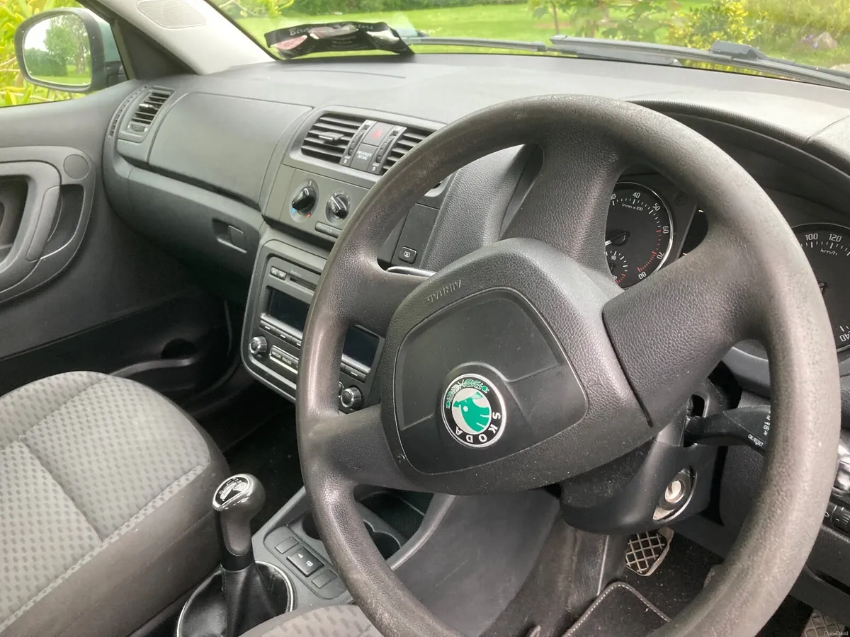 Skoda Fabia 2011 - Image 4