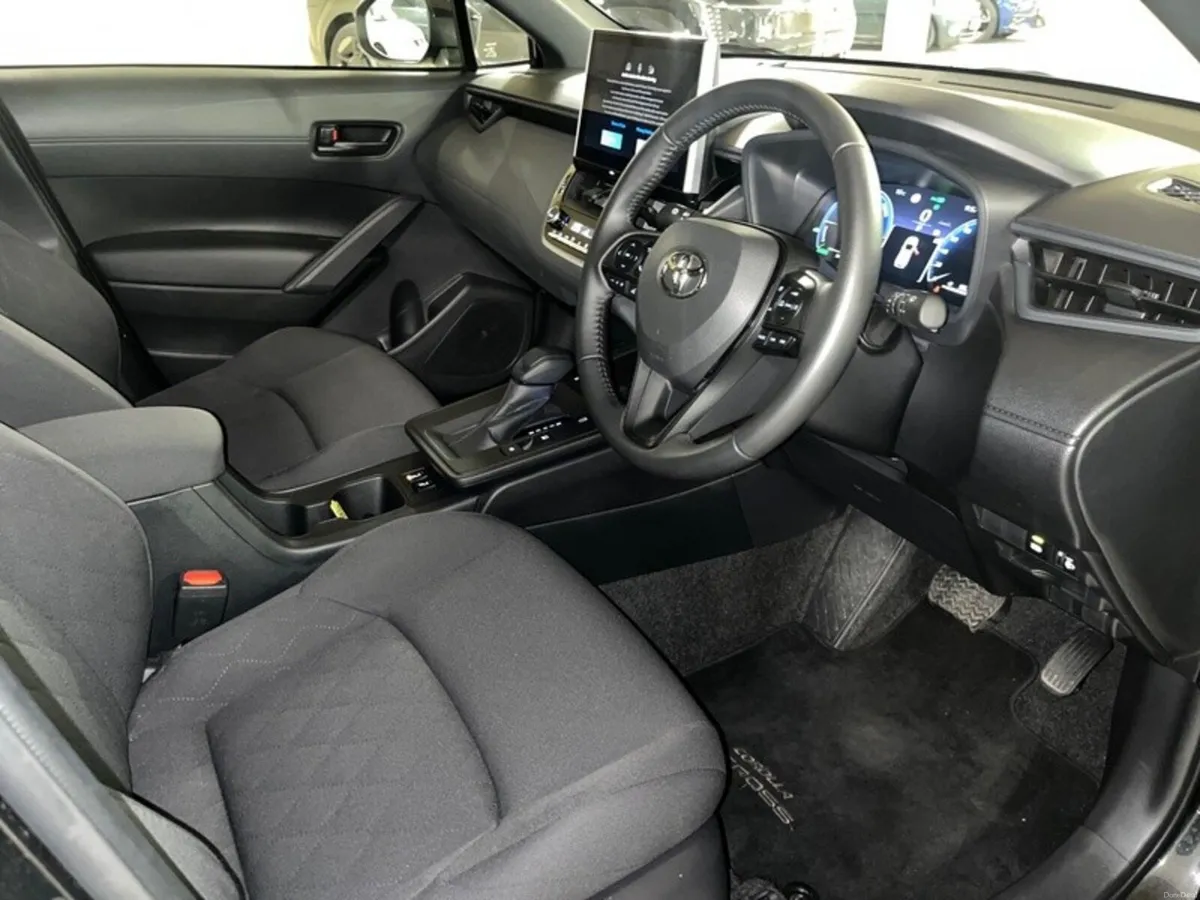 Toyota Corolla Cross LUNA 1.8 AUTO // REAR CAMERA - Image 6