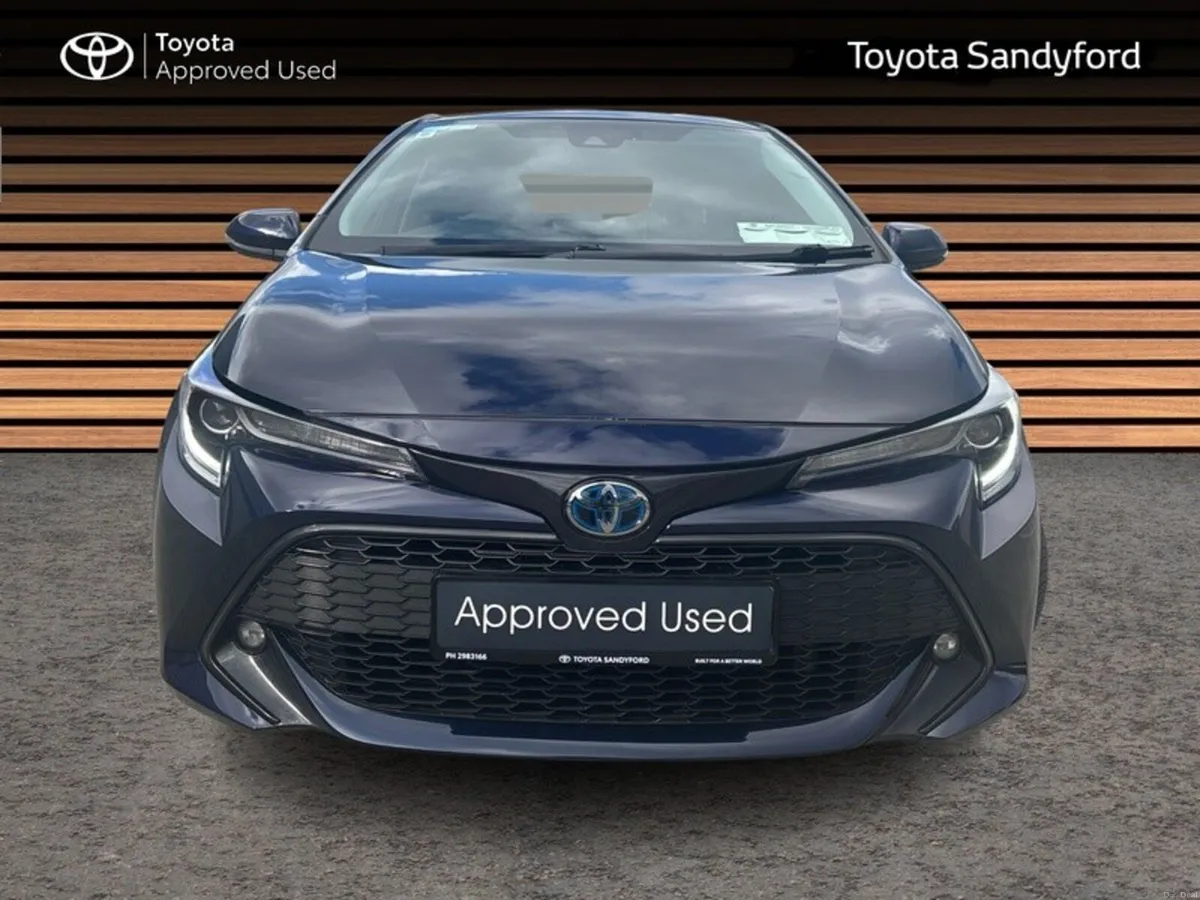 Toyota Corolla HYBRID SOL TOP SPEC // HEATED SEATS - Image 5