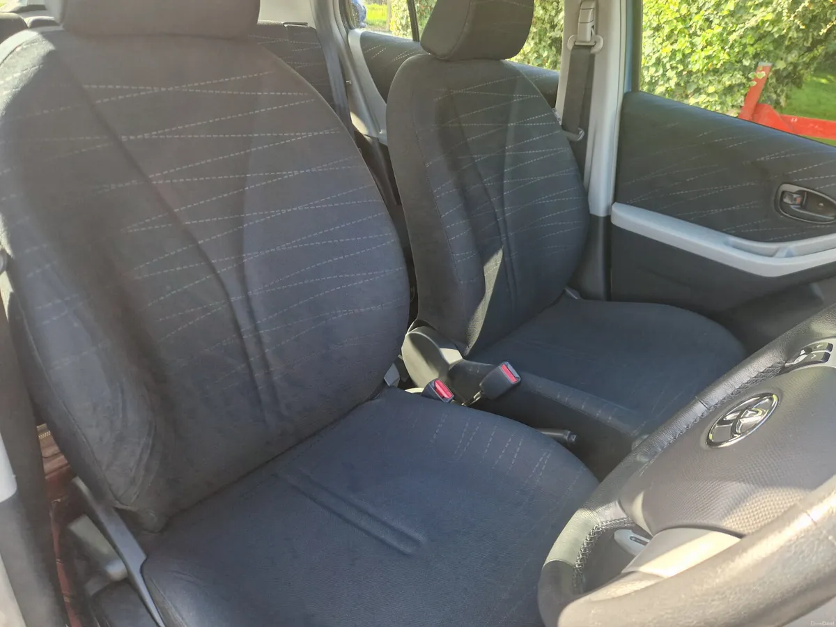 Toyota Yaris AUTOMATIC 2006 - Image 5