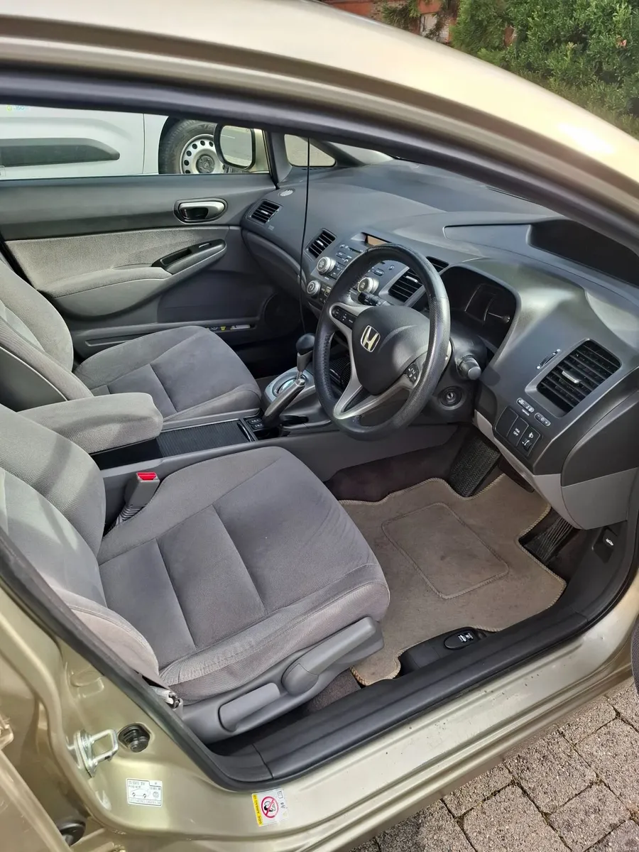 Honda Civic 2008 - Image 6
