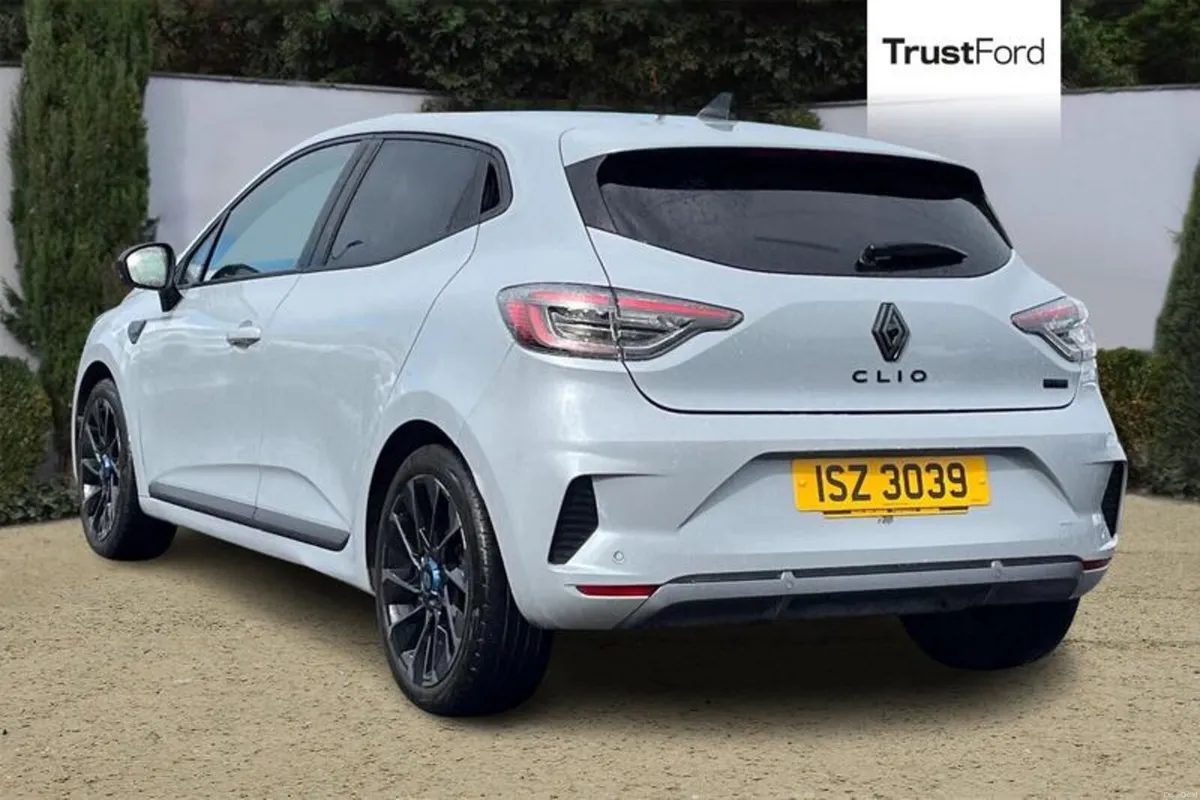 Renault Clio 1.6 E-TECH full hybrid 145 Esprit Alp - Image 2