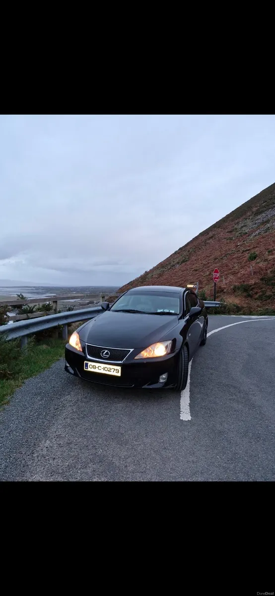 Lexus IS250 - Image 2