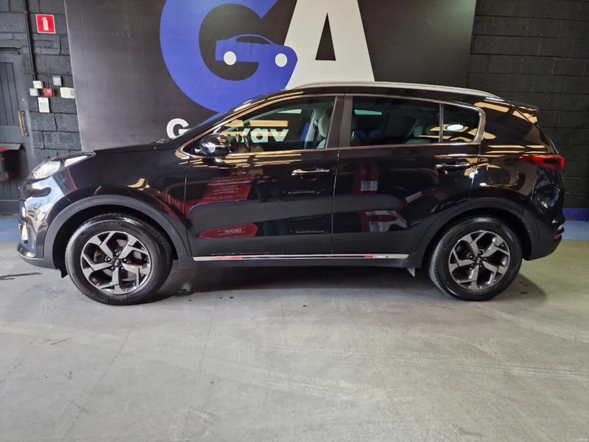 Kia Sportage K3 1.6 D**SAT NAV, REVERSING CAMERA** - Image 5