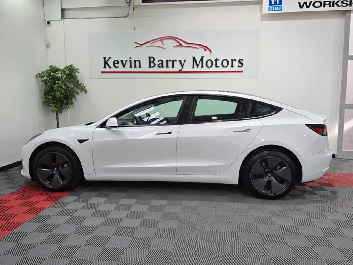 Tesla Model 3 **DEPOSIT TAKEN** - Image 5