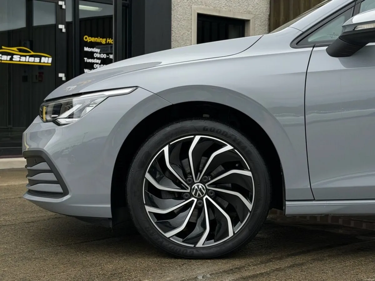 2.0 TDI Life Hatchback 5dr Diesel Manual Euro 6 (s - Image 6