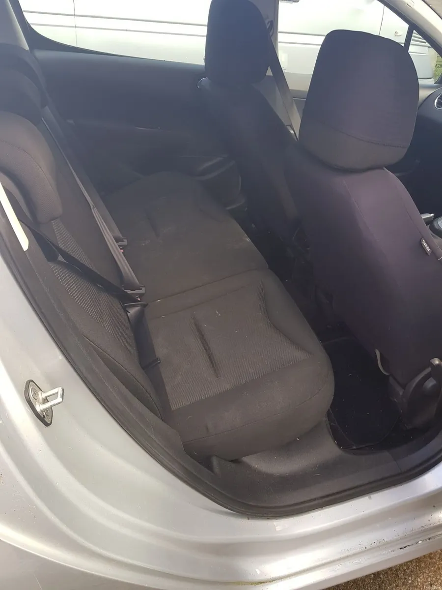 Peugeot 308 2010 - Image 3