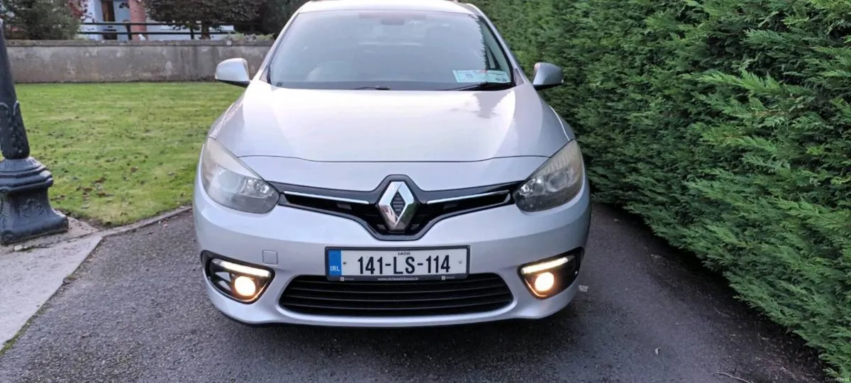 2014 Renault Fluence.NCT & Tax May 27. Only 123 KM - Image 1
