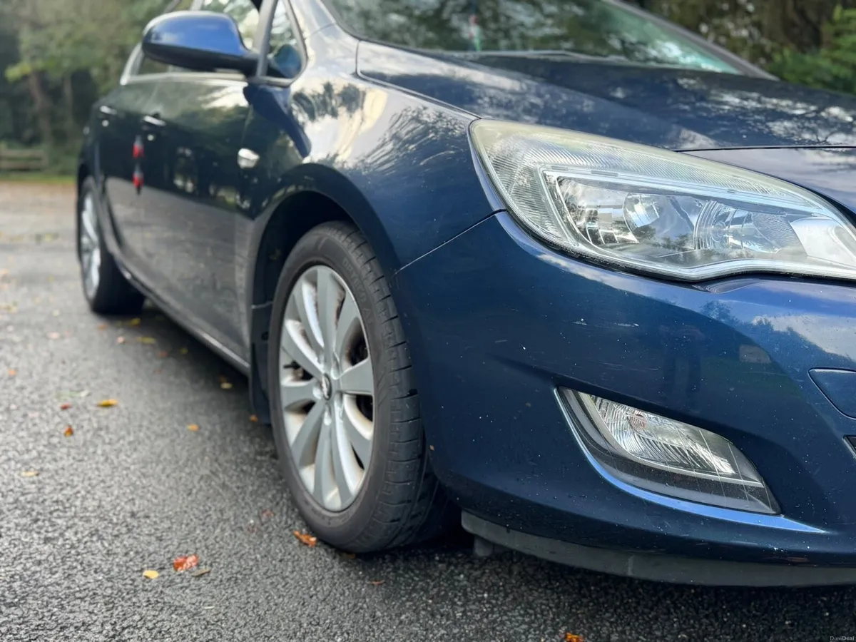 Opel Astra 1.3 CDTI ecoFLEX 2012 - Image 2