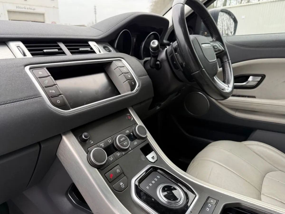 Land Rover Range Rover Evoque Evoque TD4 SE Auto 5 - Image 2