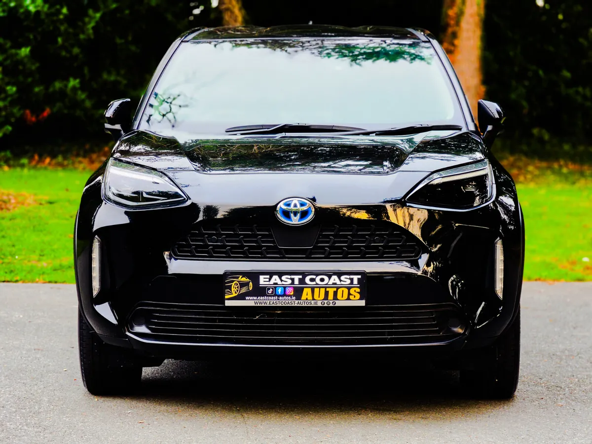 2021 Toyota Yaris Cross 1.8 Petrol Hybrid Auto - Image 6