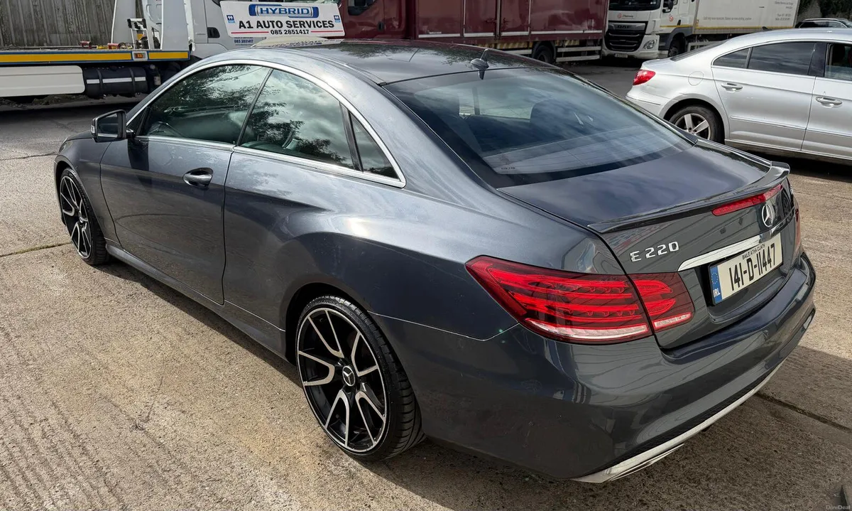 Mercedes-Benz E-Class 2014 - Image 3