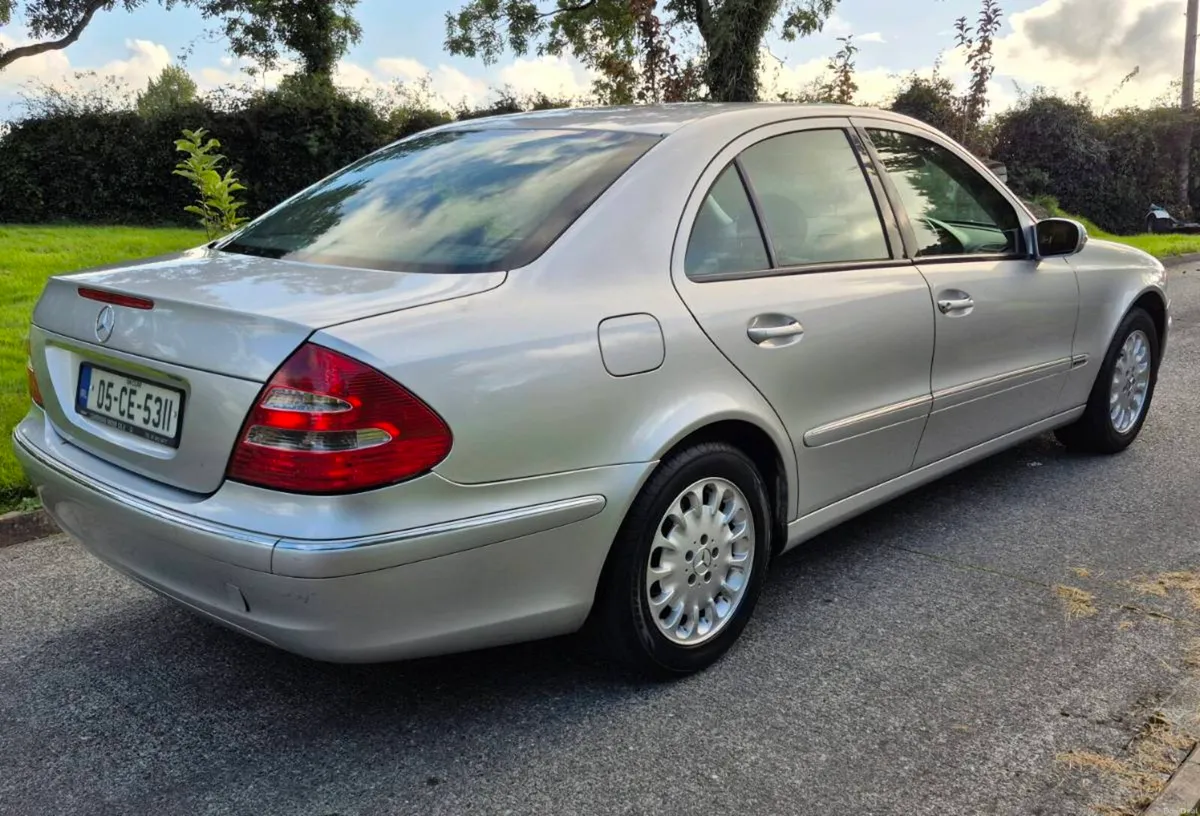 Mercedes E200 Brand new NCT, fully serviced - Image 3