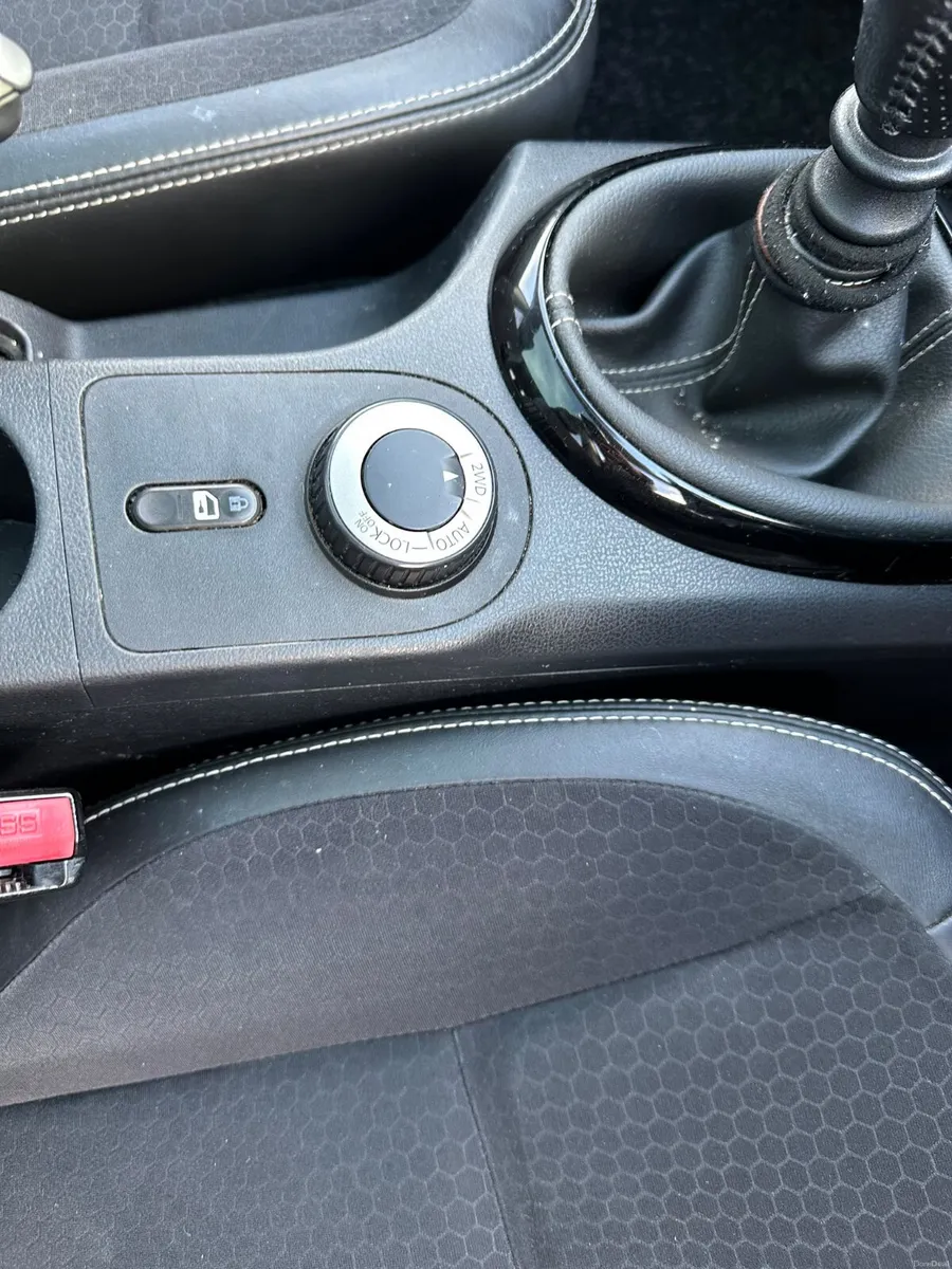 Nissan Qashqai+2 2013 4x4 - Image 6