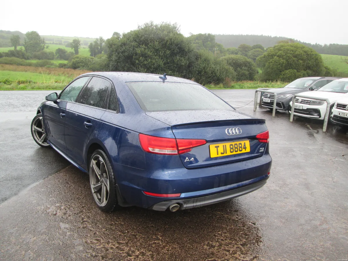 2017  AUDI   A4  2.0  TDI  ULTRA  SE  4DR - Image 5