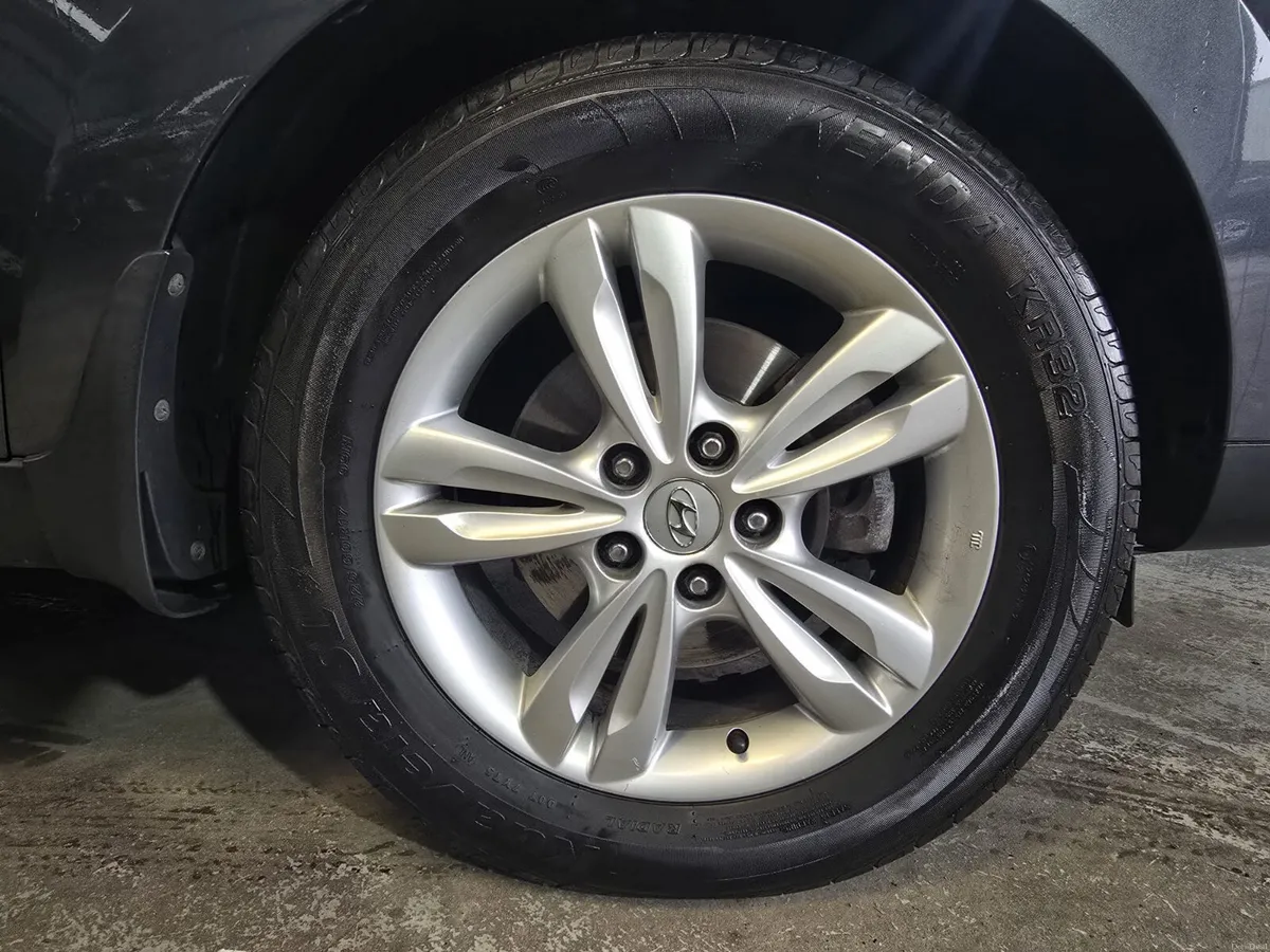 Hyundai ix35 2011. 1.7 CRDI  2WD - Image 5