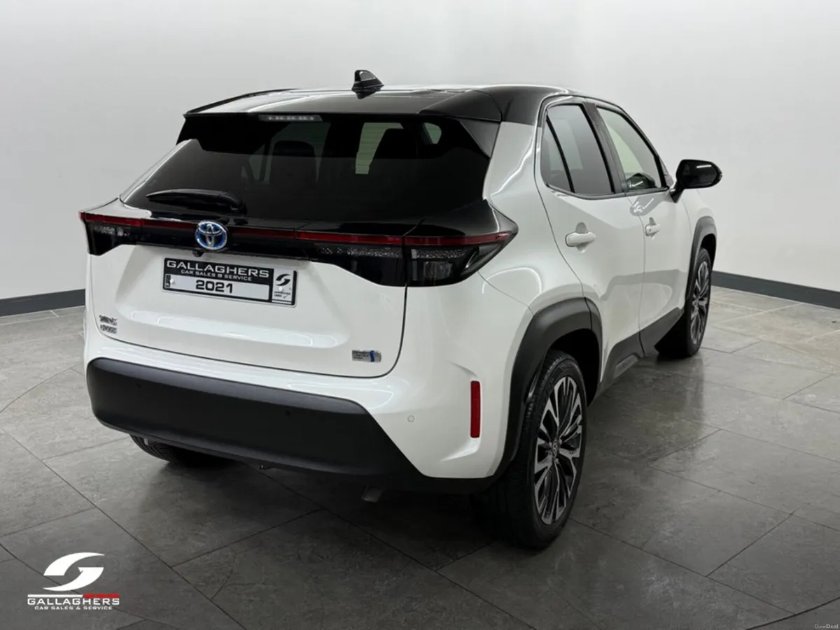 Toyota Yaris Cross 1.5 SELF CHARGE AUTOMATIC - Image 4