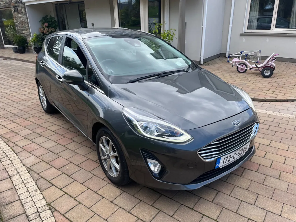 Ford Fiesta 1.1 ZETEC 70PS 5DR - Image 1
