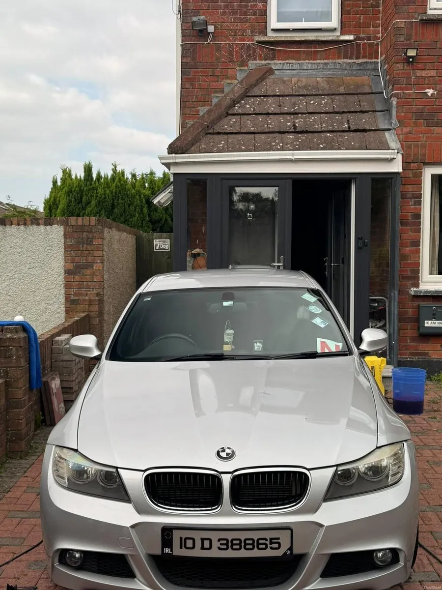 Bmw 318d 2010 m-sport - Image 1