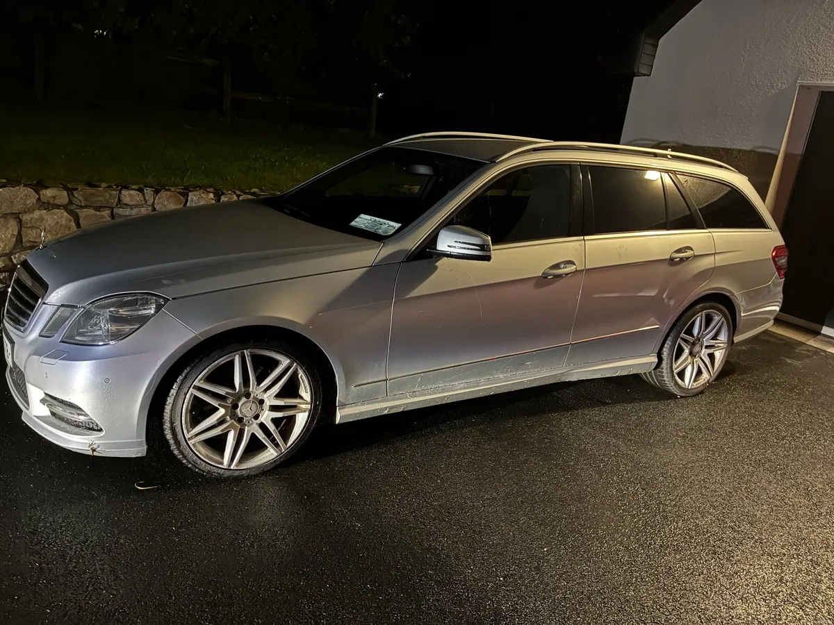 Mercedes EClass - Image 2