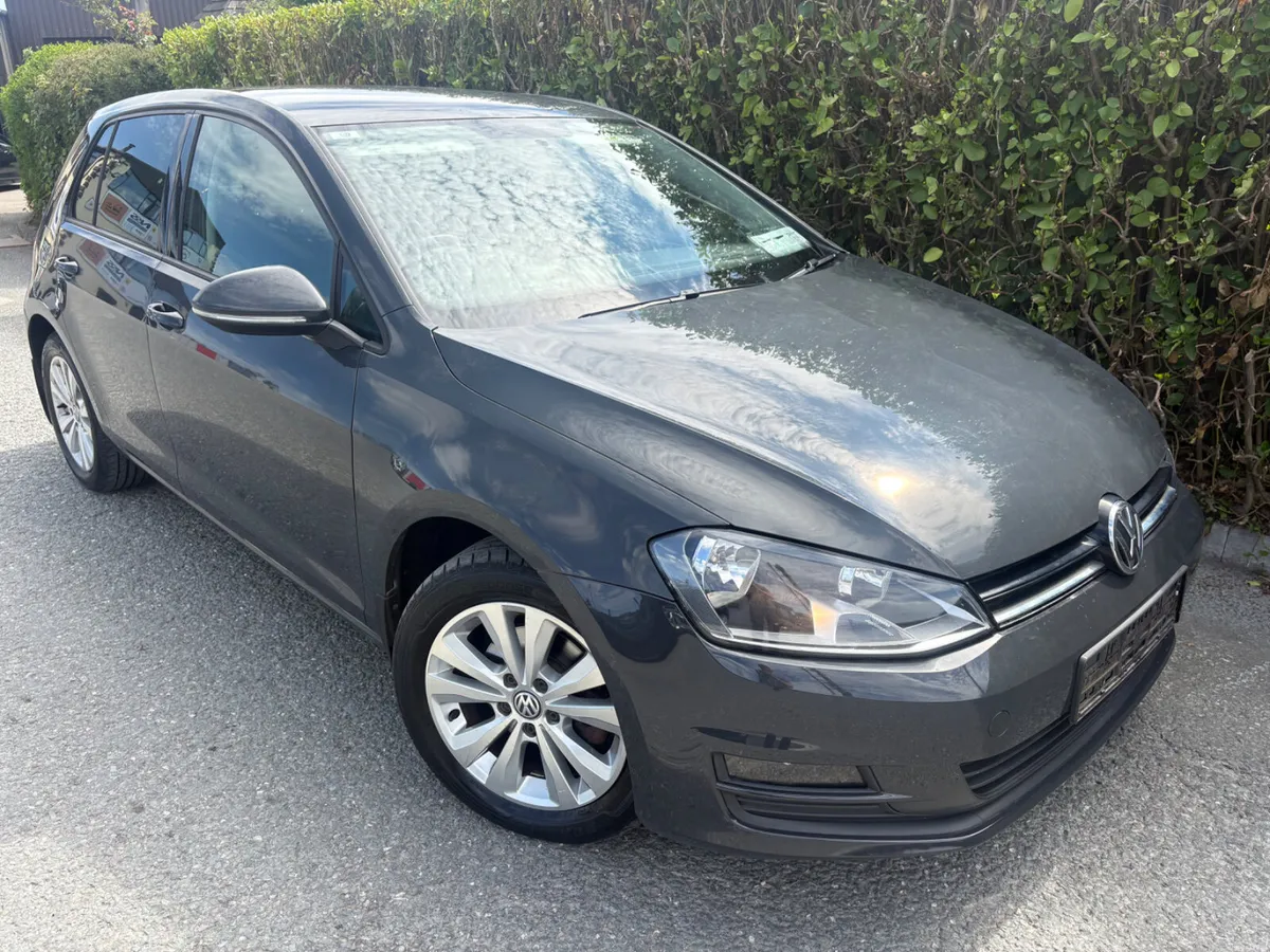 Volkswagen Golf 2017 1.2 (IRISH CAR ONLY 14,851KM! - Image 3