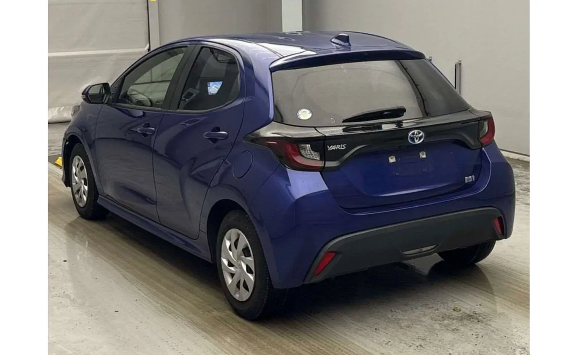 TOYOTA YARIS 2021 | HYBRID AUTO | FINANCE AVAILA - Image 4