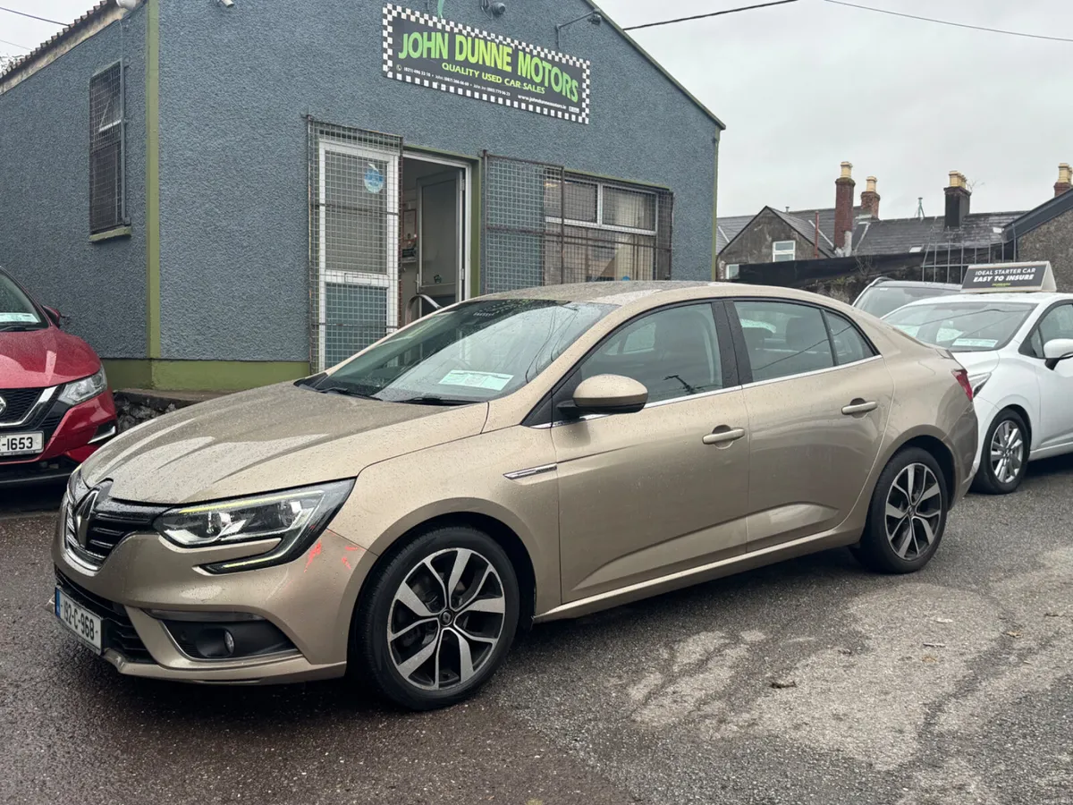 Renault Megane high spec low mileage - Image 3