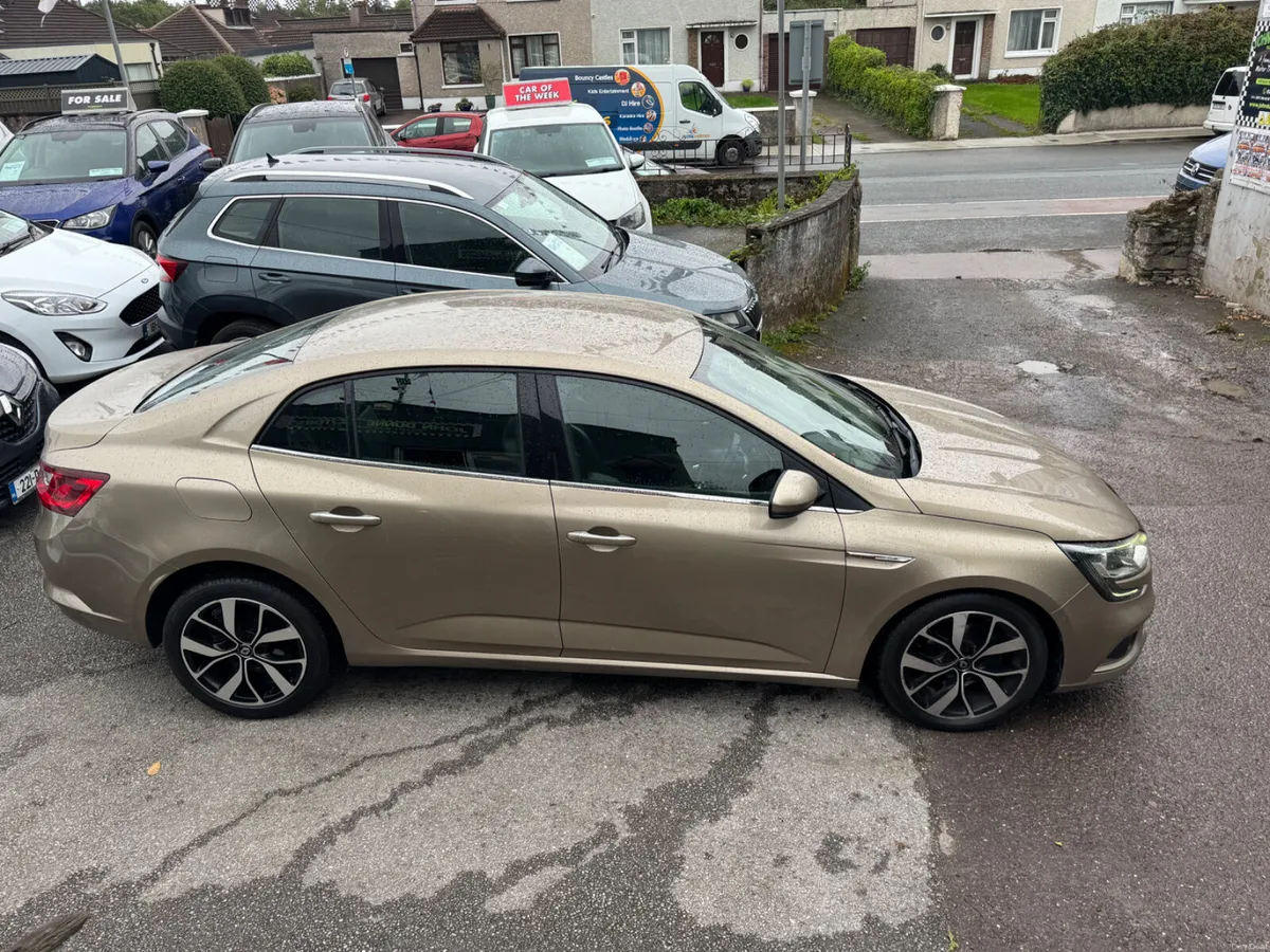 Renault Megane high spec low mileage - Image 2
