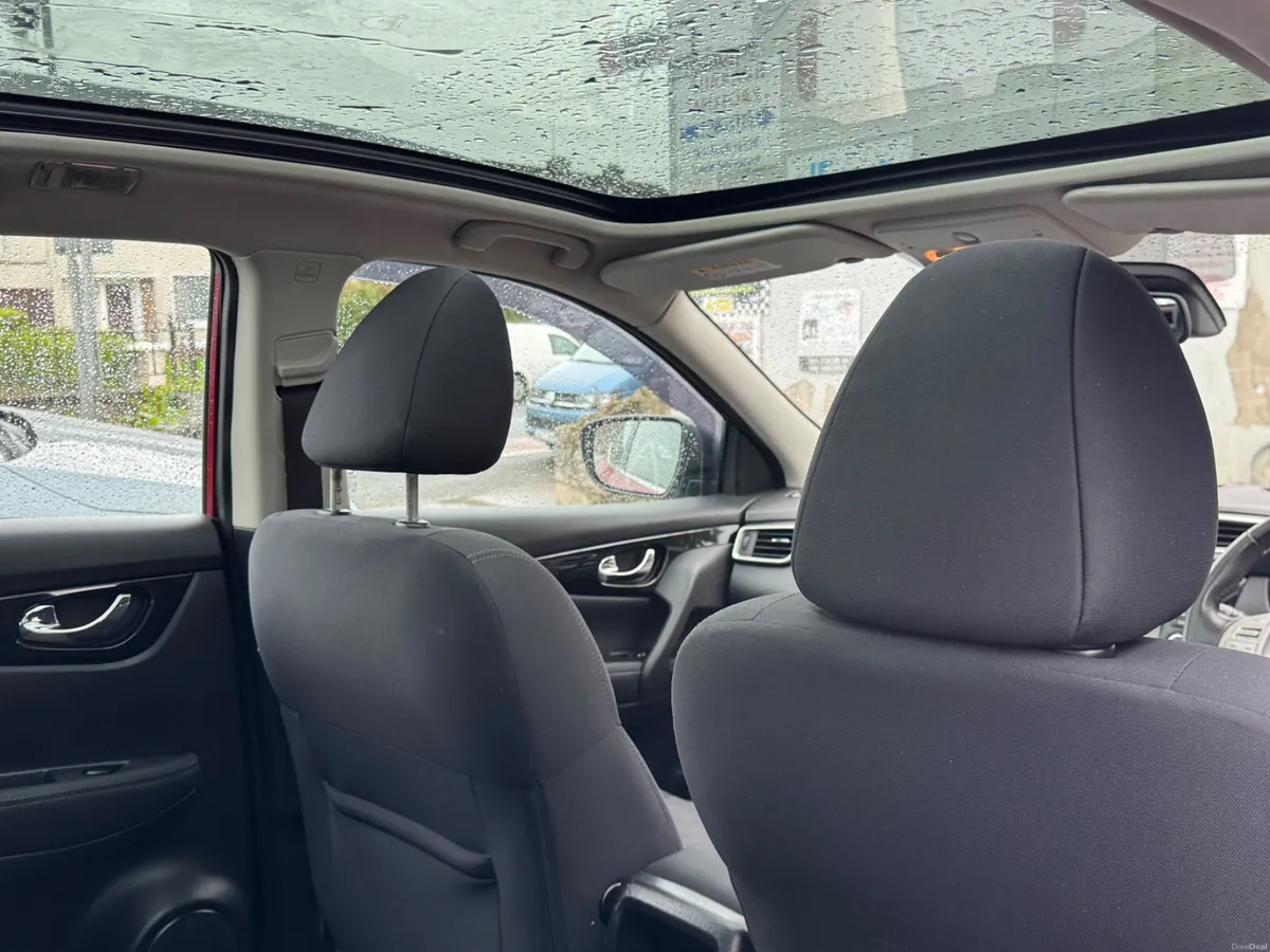 Nissan Qashqai high spec low mileage - Image 5