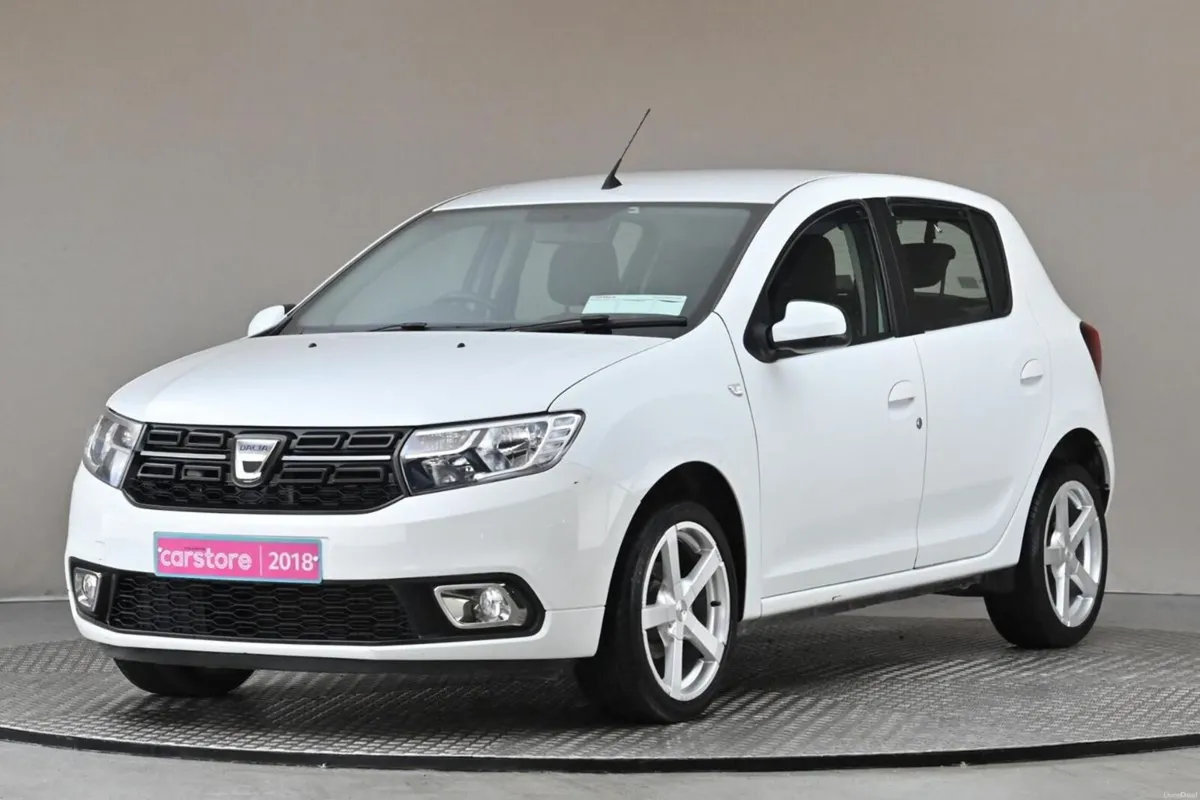 Dacia Sandero 1.0 SIGNATURE 5SPD **17"ALLOYS**REAR - Image 3