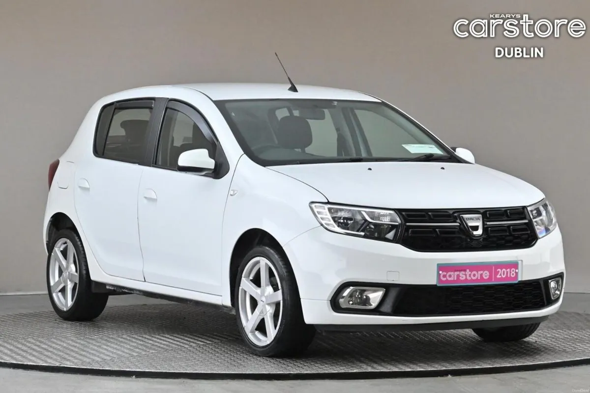 Dacia Sandero 1.0 SIGNATURE 5SPD **17"ALLOYS**REAR - Image 1