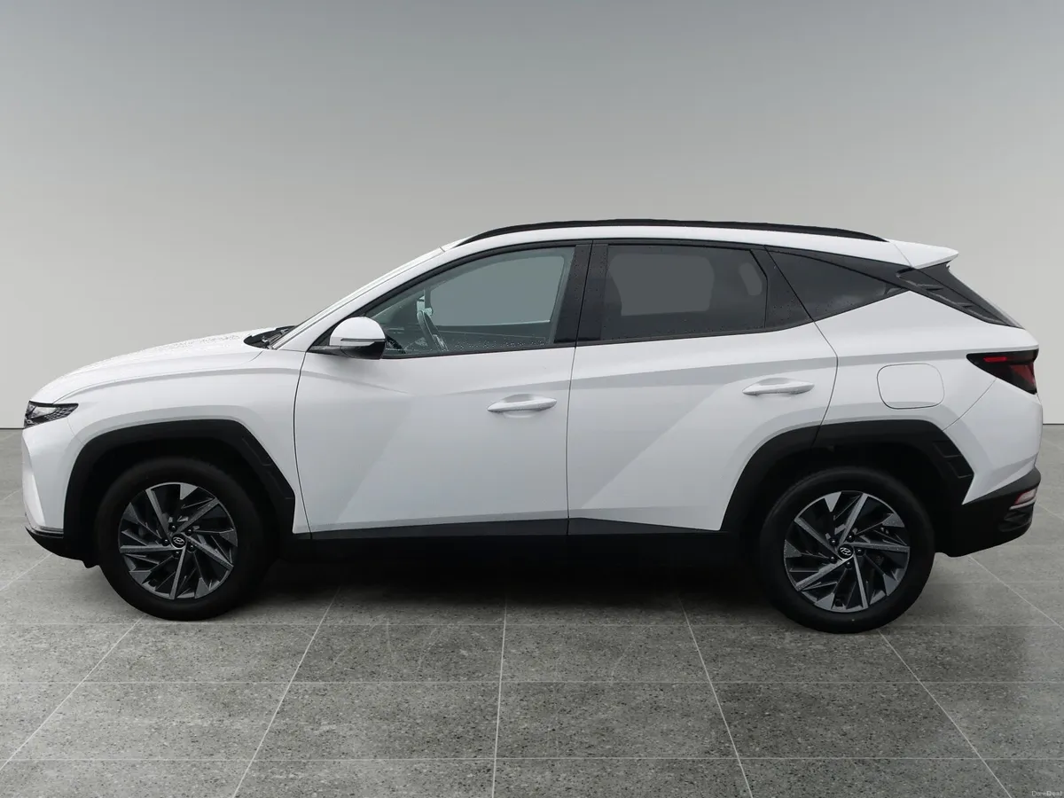 2023 HYUNDAI 1.6 EXECUTIVE PLUS 5DR - Image 2