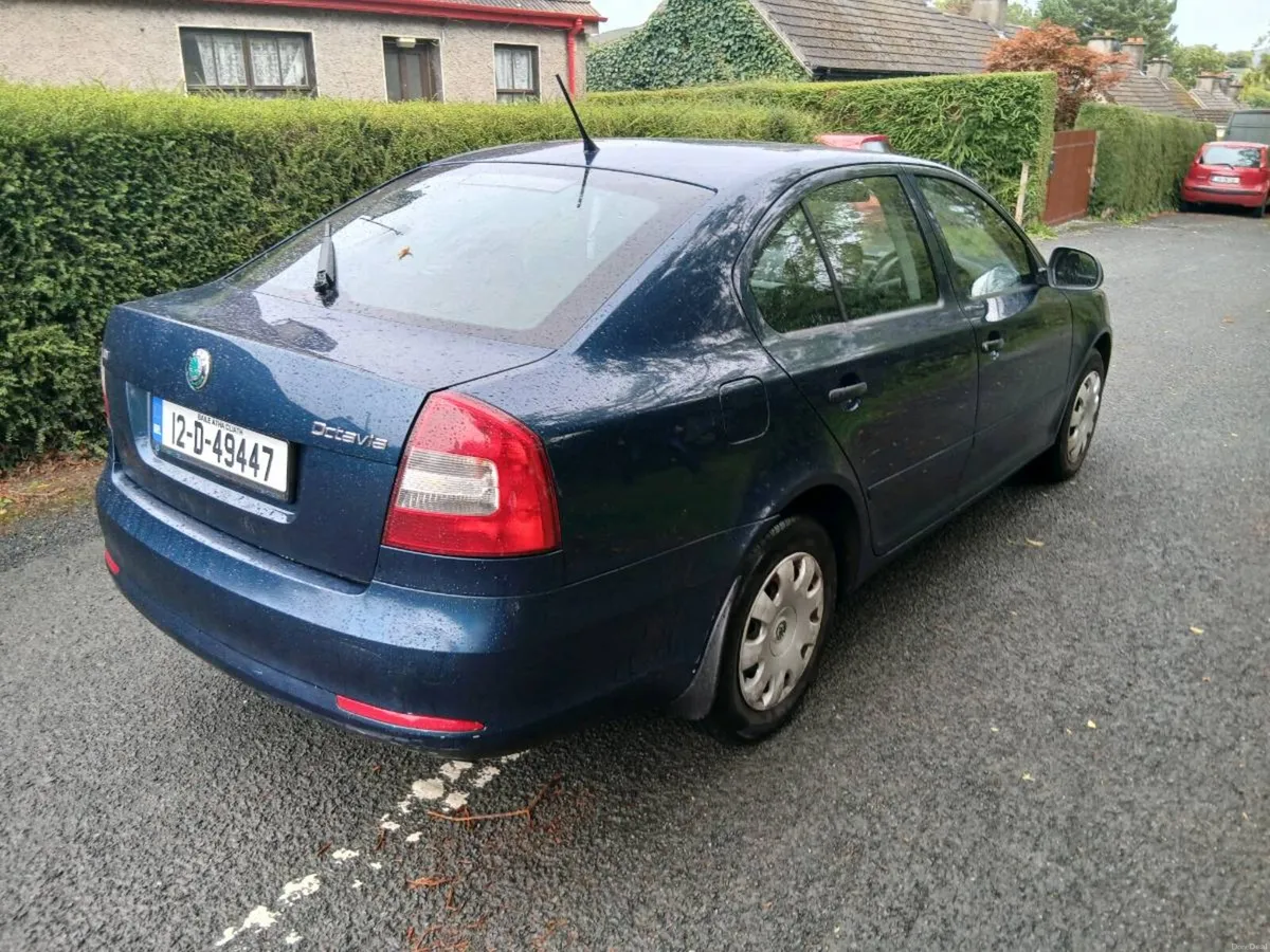 12 SKODA OCTAVIA 1.6 DIESEL NEW NCT TILL 4/27 - Image 4