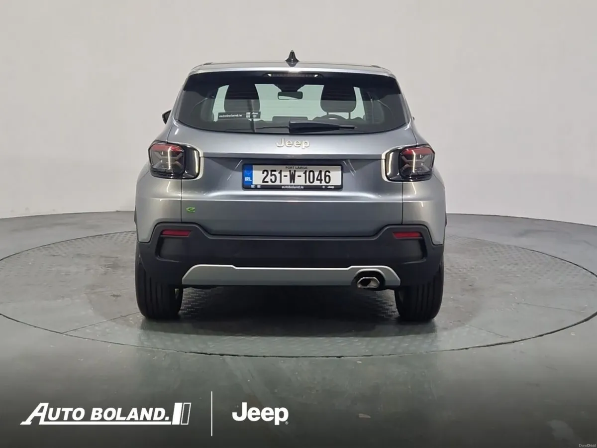 Jeep Avenger Altitude 1.2e-Hybrid 100HP e-DCT - Image 4