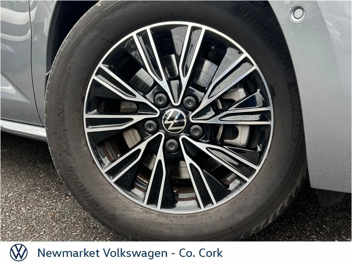Volkswagen Multivan LEATHER & TOWBAR 7 SEATER STYL - Image 2
