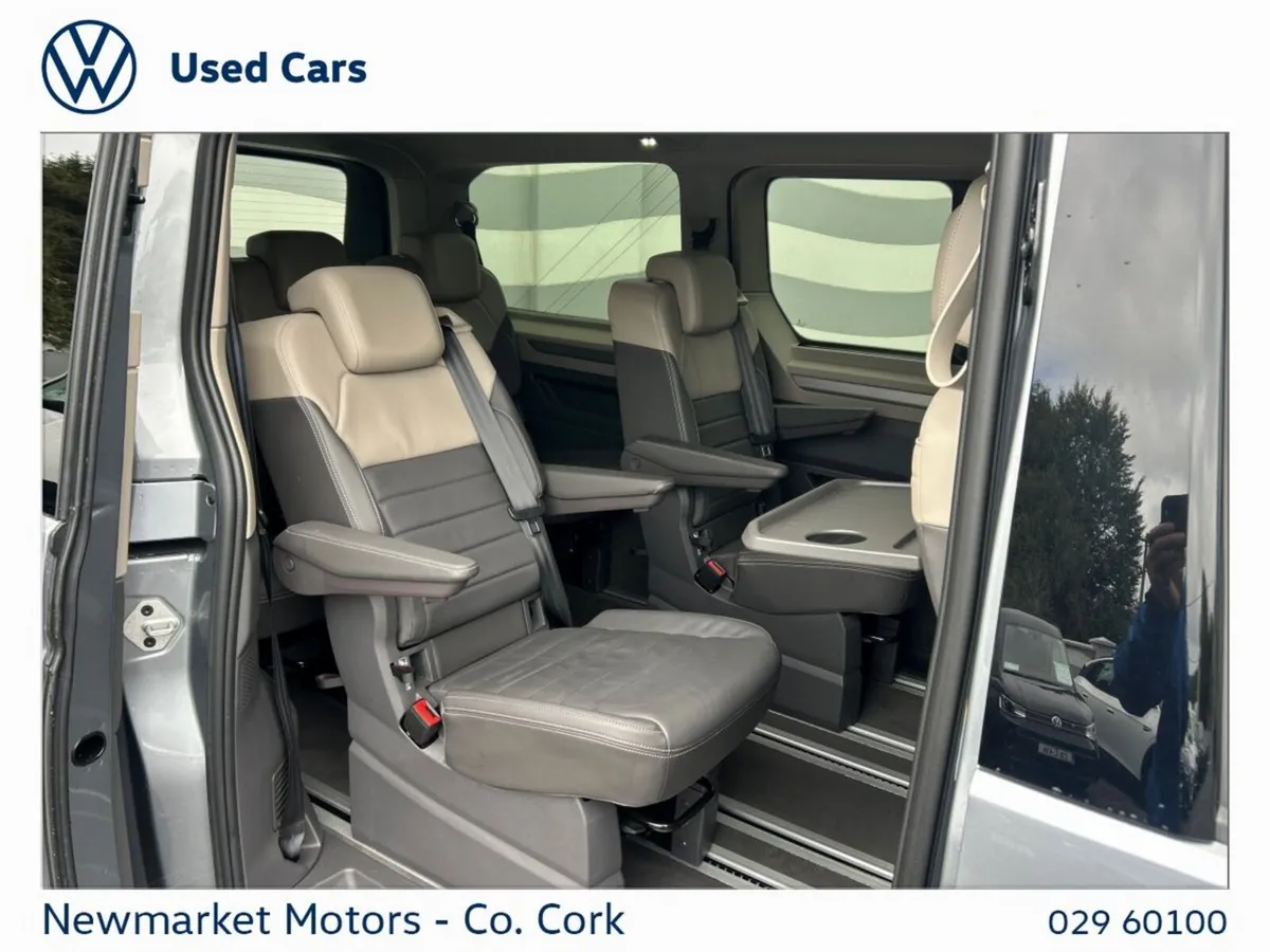 Volkswagen Multivan LEATHER & TOWBAR 7 SEATER STYL - Image 3