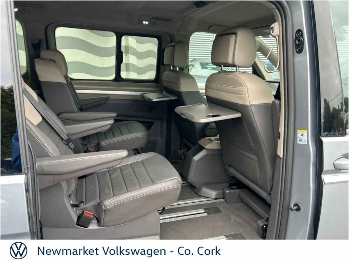 Volkswagen Multivan LEATHER & TOWBAR 7 SEATER STYL - Image 4
