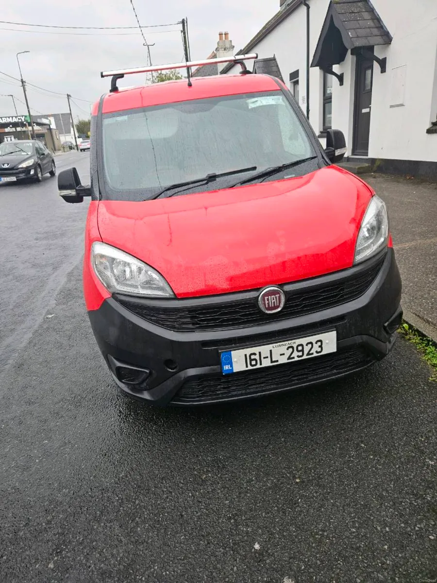 Van - Image 4