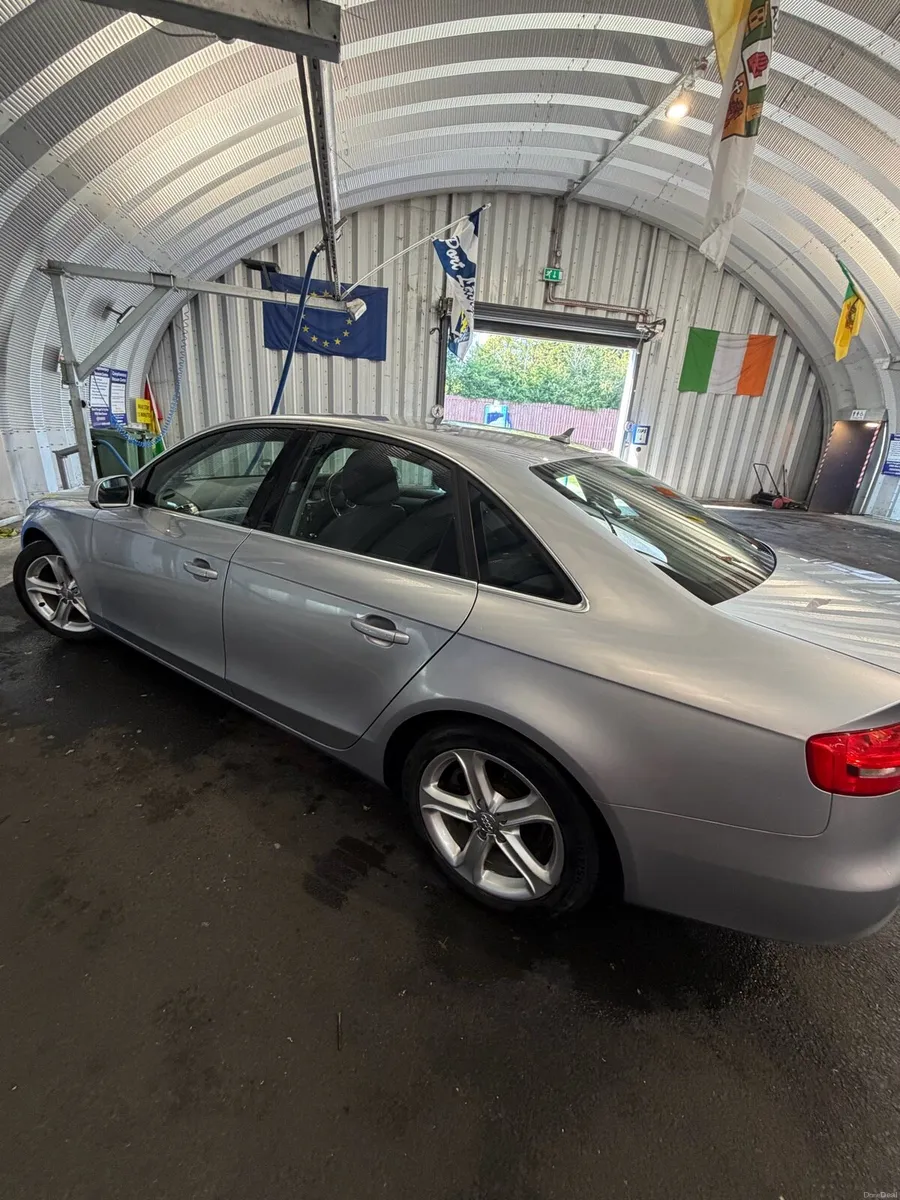 Audi A4 2015 - Image 6