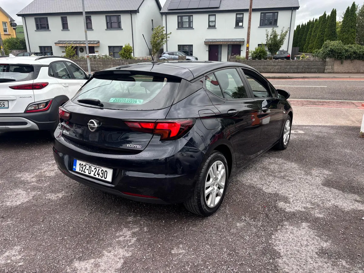 Opel Astra 2019  PETROL  1.0  SPOTLESS  THROUGHOUT - Image 3