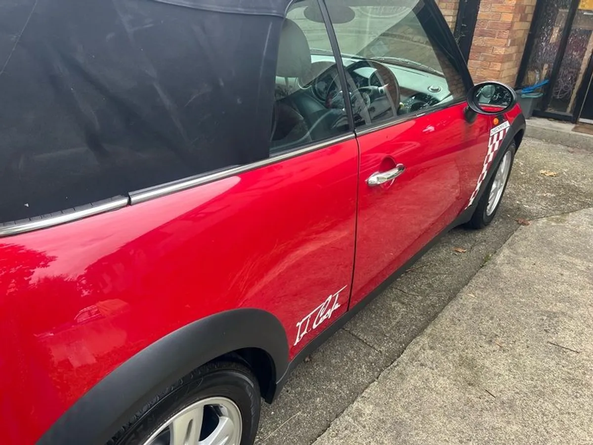2005 Mini Convertible - Image 3