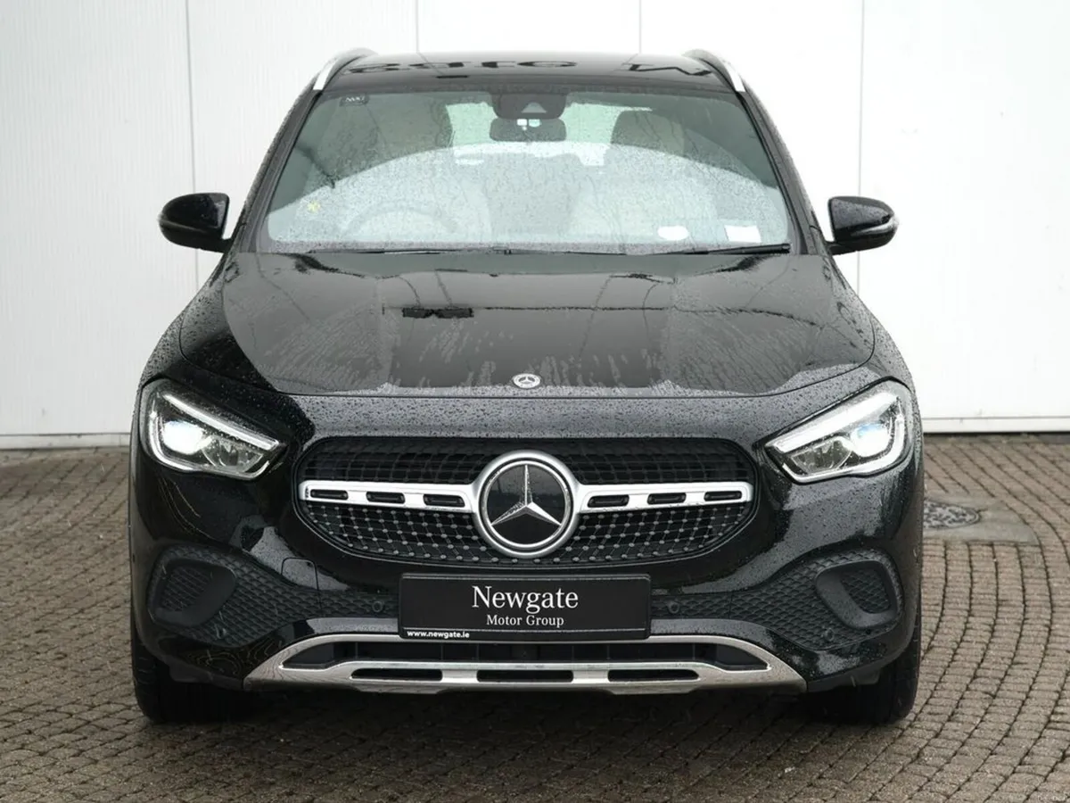 Mercedes-Benz GLA D 5DR Auto - Image 2