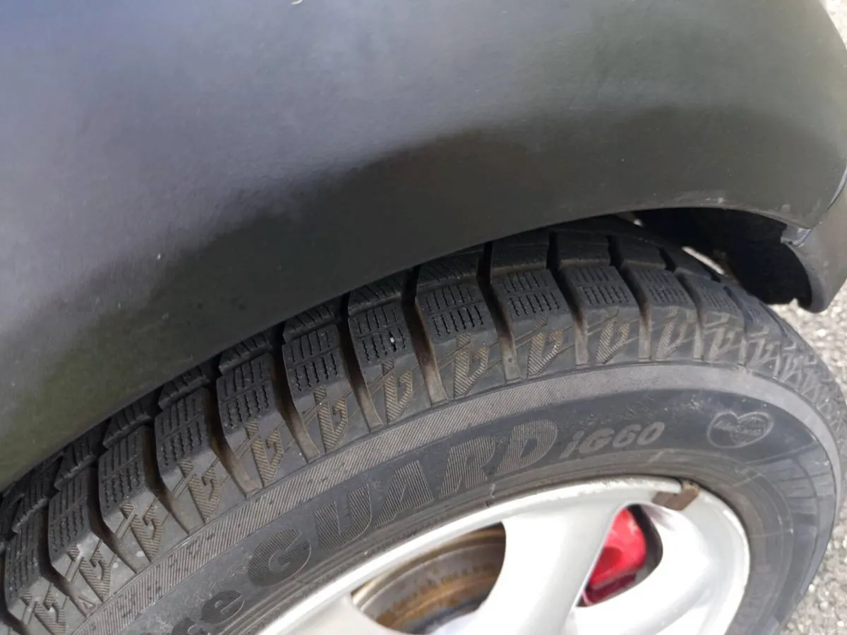 Car - Image 4