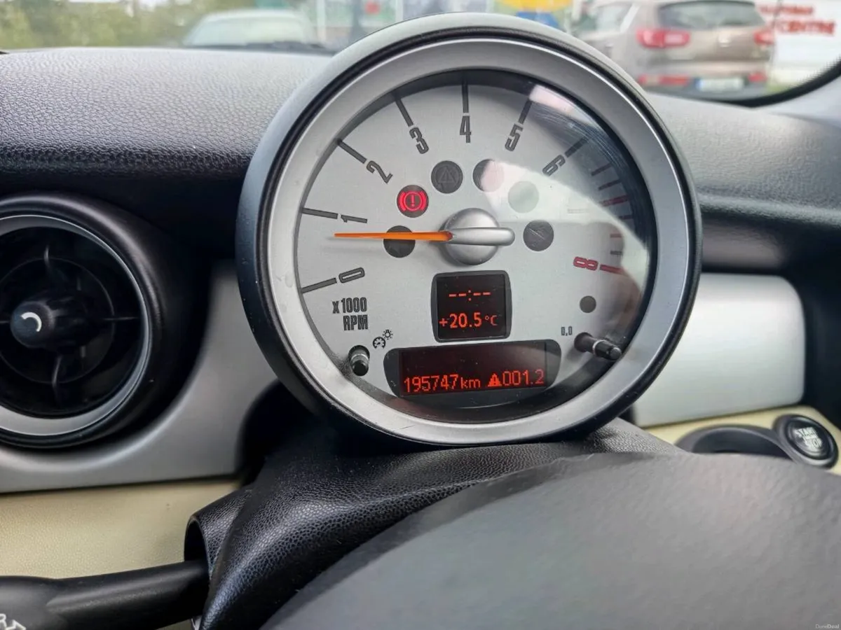 Car - Image 5