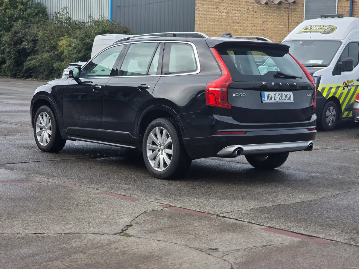 Volvo XC90 2.0 AWD Momentum - Image 6