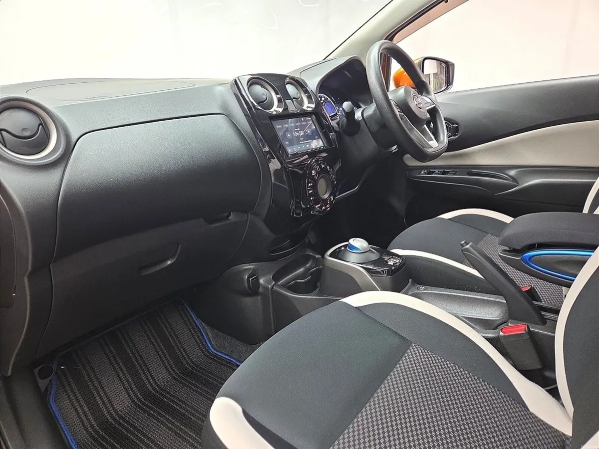 Nissan Note E-Power X Hybrid - Image 4