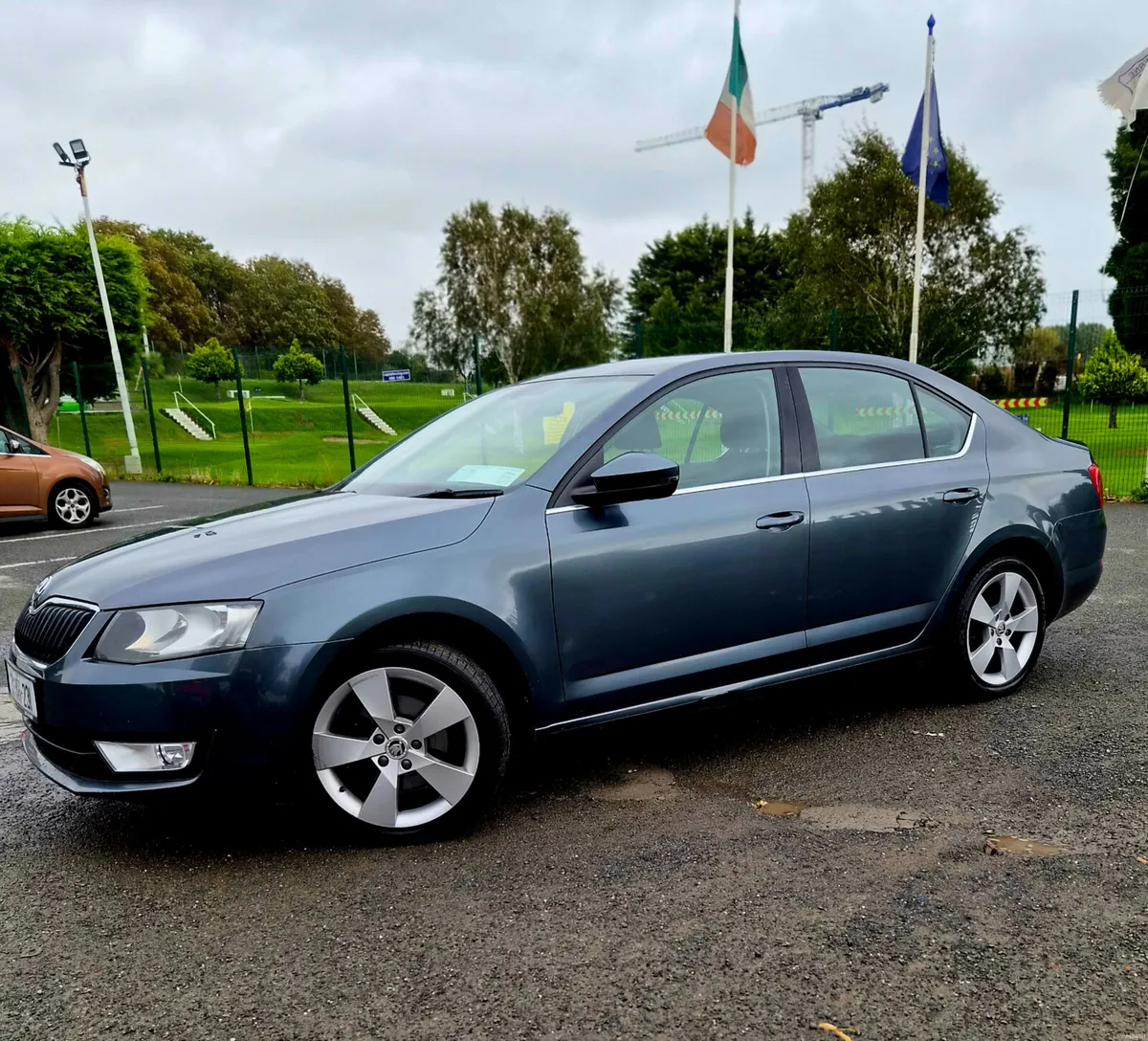 Skoda Octavia // 1 Owner //  Full Service history - Image 3