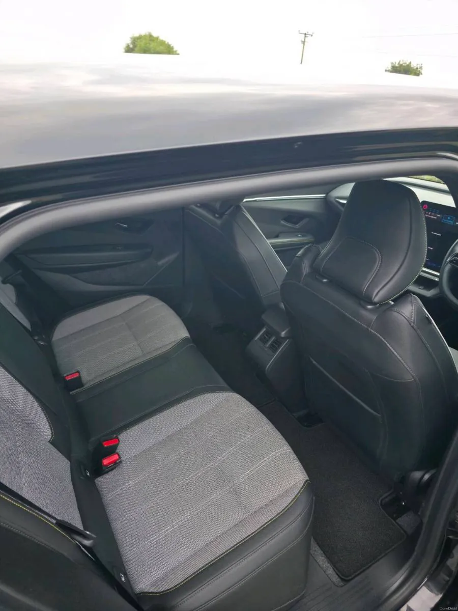 ⚫️2024 Renault Megane E-Tech EV60 220hp Techno+⚫️ - Image 6