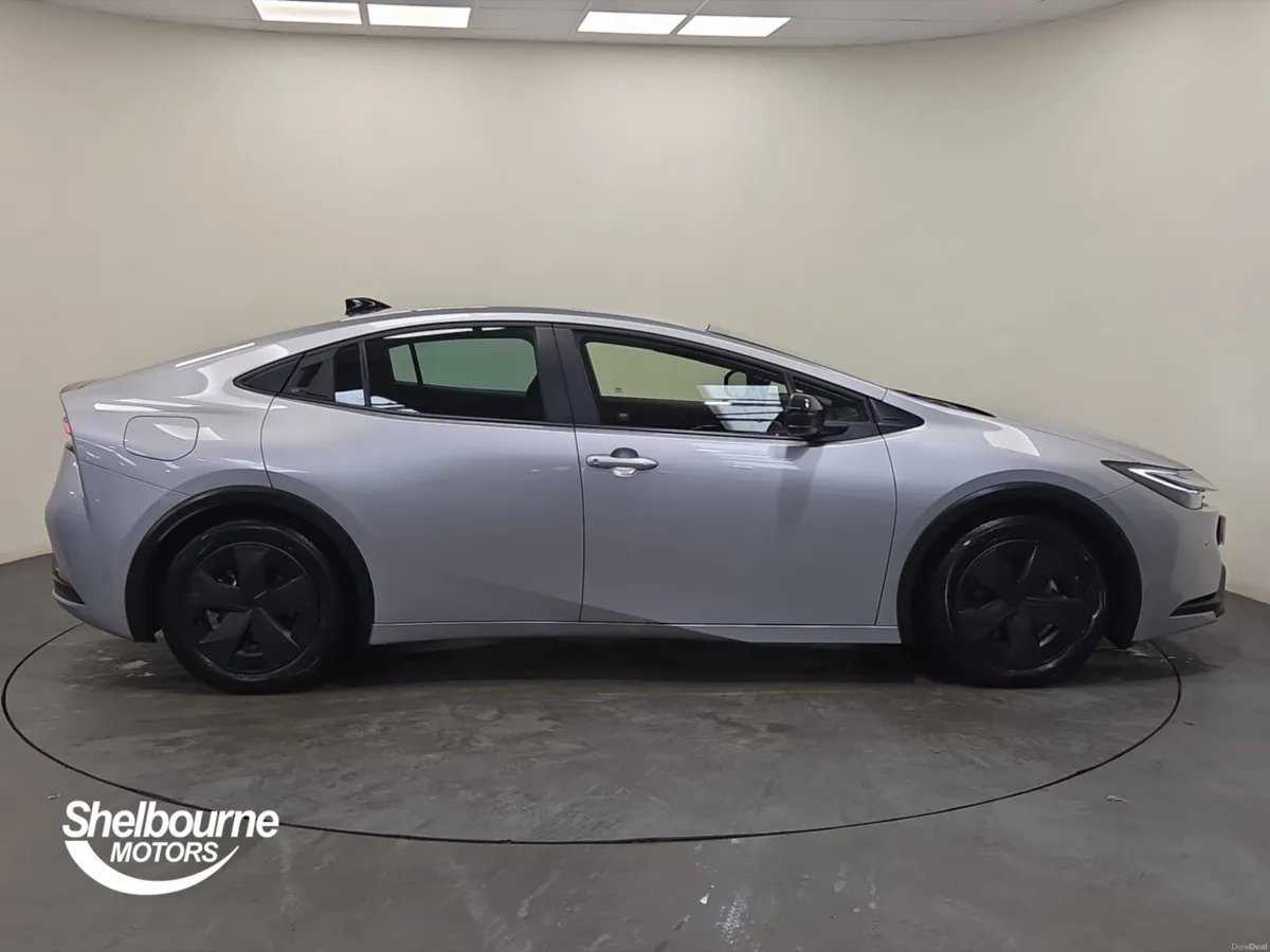 Toyota Prius 2.0 PHEV Design 5dr CVT - Image 3